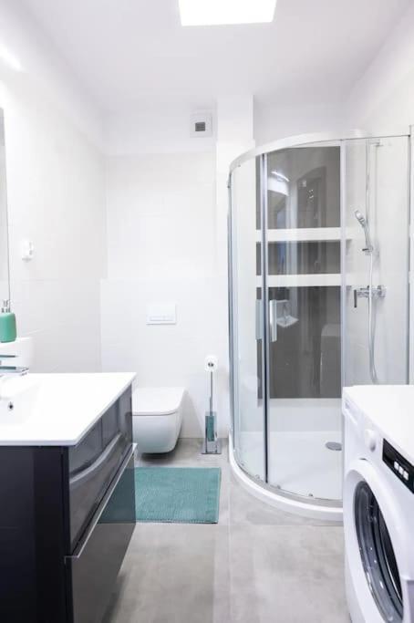 Urban Chic - City Center - One Bedroom Apartment - Opolska คาโตวีตเซ ภายนอก รูปภาพ