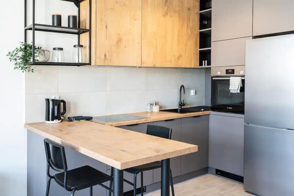 Urban Chic - City Center - One Bedroom Apartment - Opolska คาโตวีตเซ ภายนอก รูปภาพ